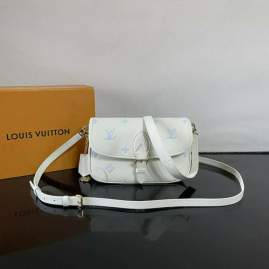 Picture of Louis Vuitton Handbags _SKUfw223583216fw